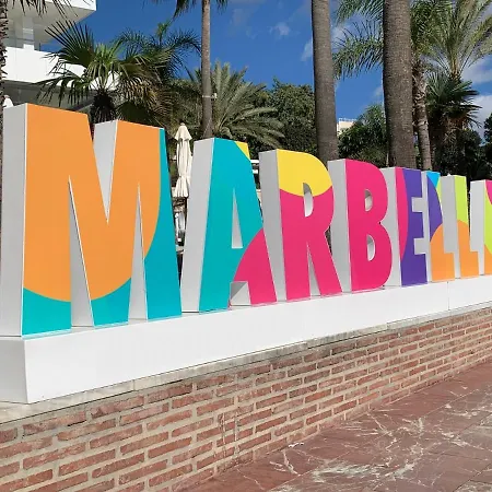 Casa Hibiscus マルベーリャ